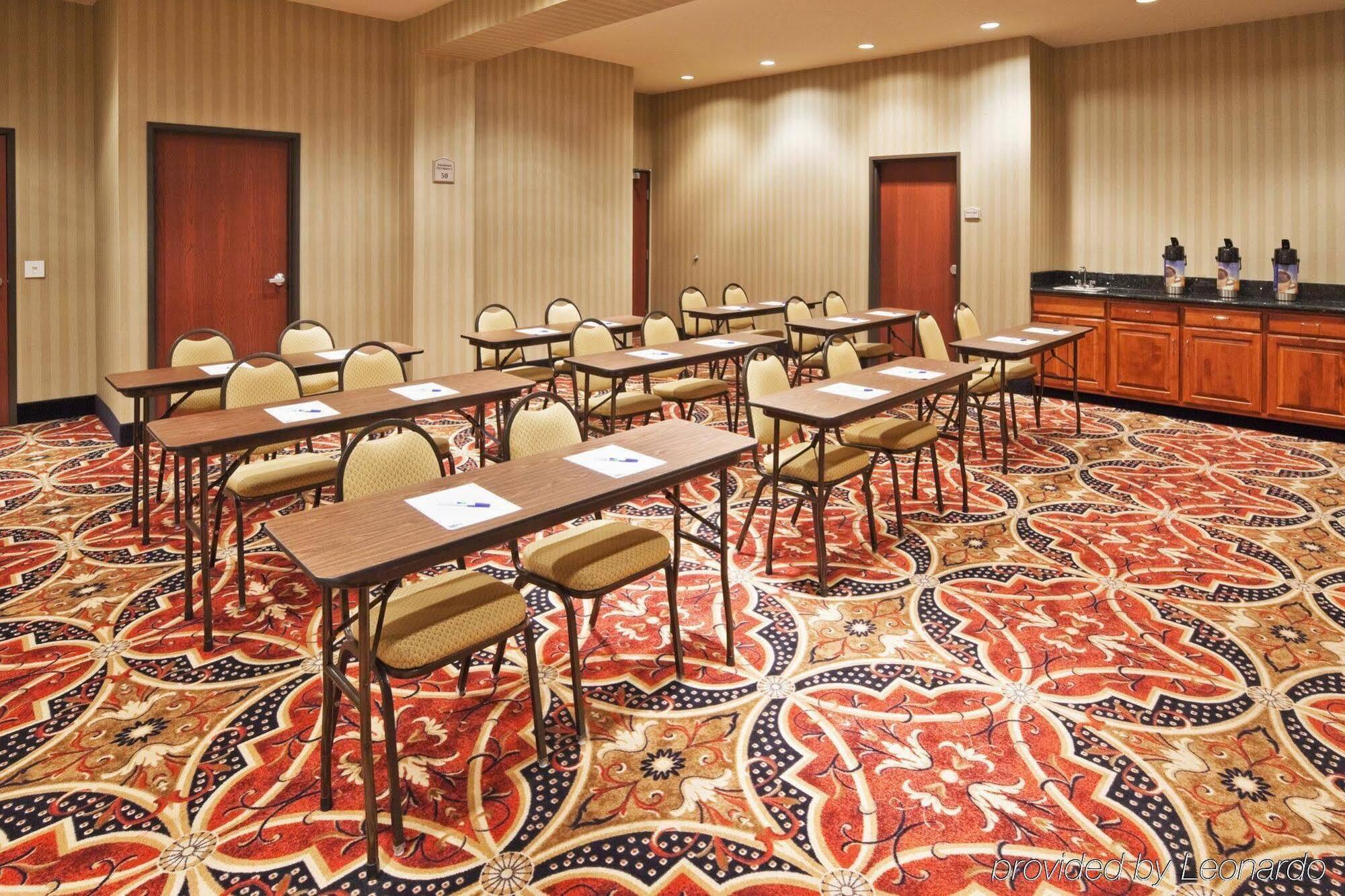 Holiday Inn Express Hotel And Suites Corsicana I-45 By Ihg Εξωτερικό φωτογραφία