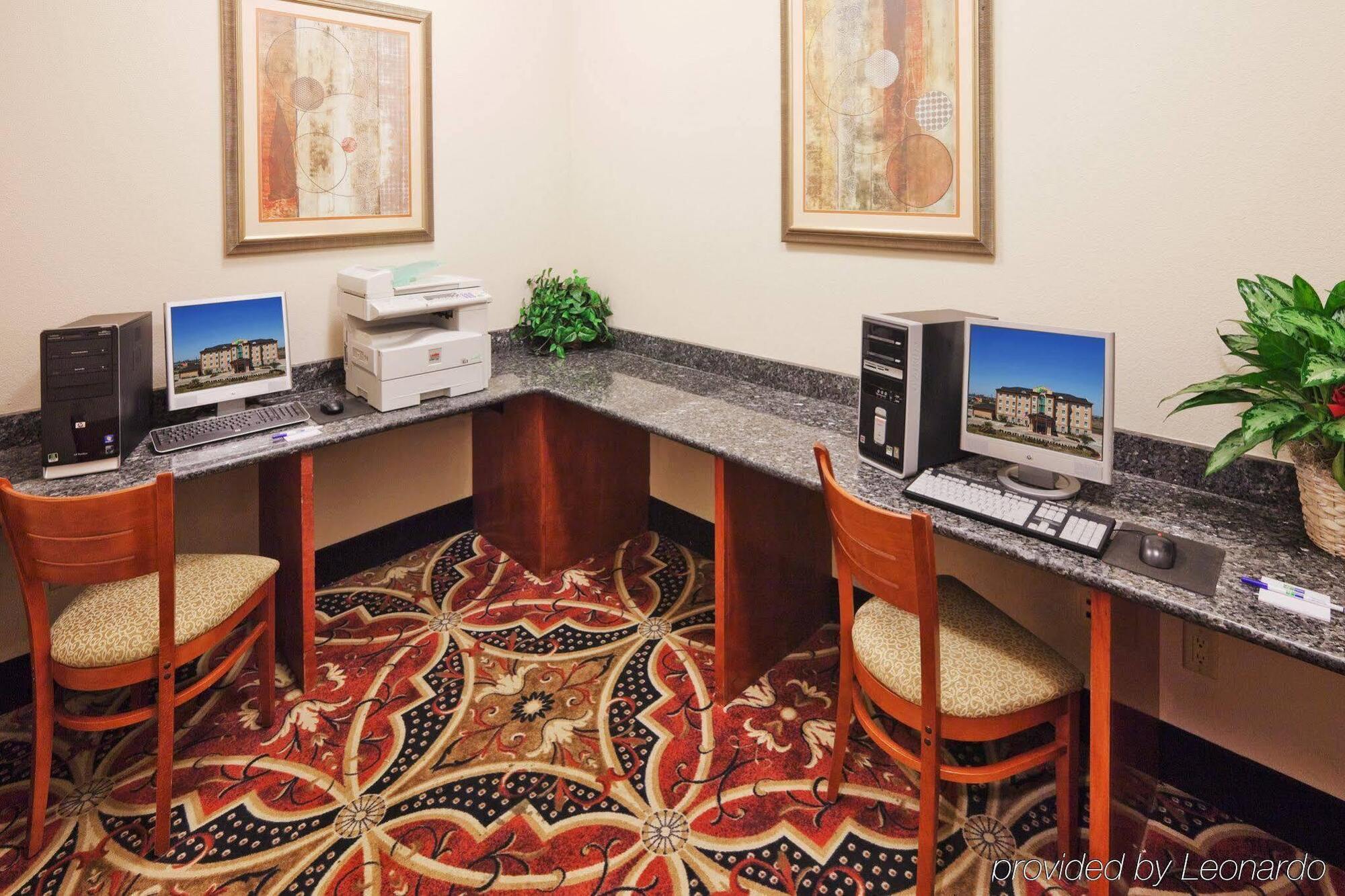 Holiday Inn Express Hotel And Suites Corsicana I-45 By Ihg Εξωτερικό φωτογραφία